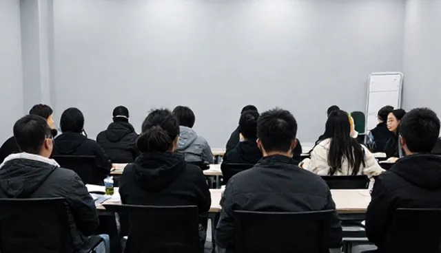 如何科学选择师资培训课程提升教师发展